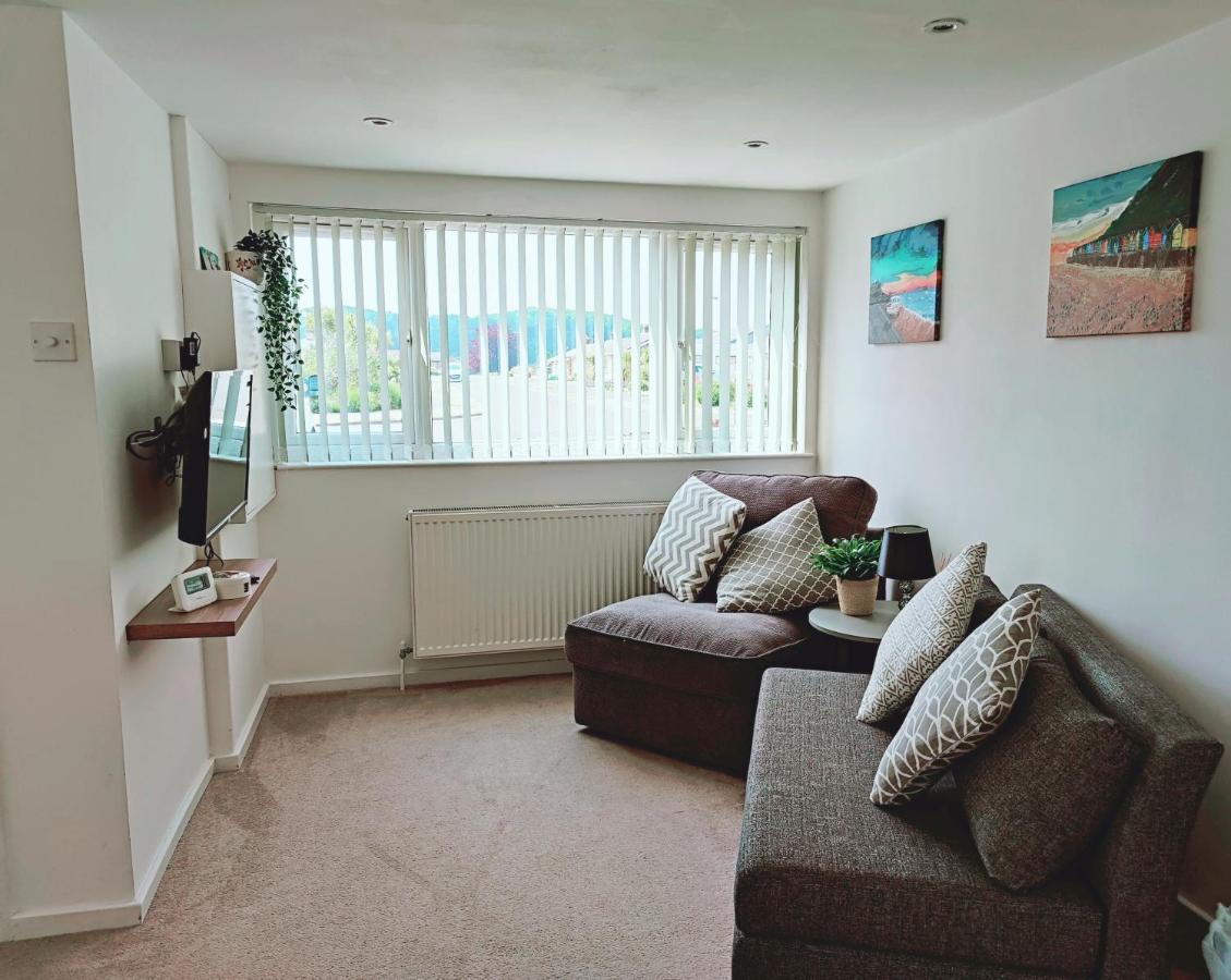 *Close To Beach* One Bedroom Suite With Parking Overstrand Buitenkant foto