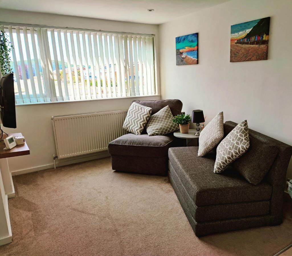 *Close To Beach* One Bedroom Suite With Parking Overstrand Buitenkant foto